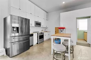 24215 75th Ave SE, Woodinville, WA 98072 - Photo 35