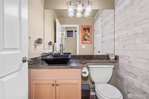 562 Elma Ave NE, Renton, WA 98059 - Photo 7