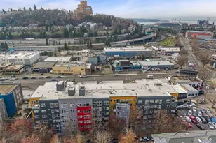 827 Hiawatha Pl S, Seattle, WA 98144 - Photo 23