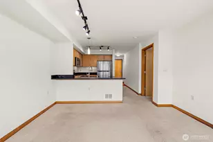 827 Hiawatha Pl S, Seattle, WA 98144 - Photo 5