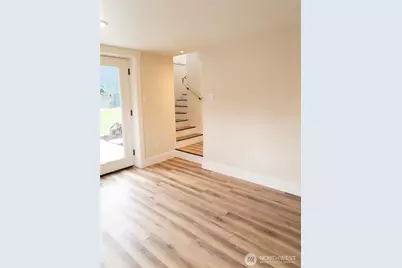 917 McKenzie Avenue, Bremerton, WA 98337 - Photo 11