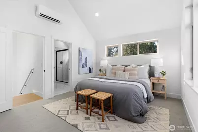 12044 Hiram Place NE #A, Seattle, WA 98125 - Photo 9