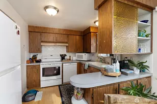 110 S Summit Ave, Bremerton, WA 98312 - Photo 11