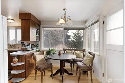 110 S Summit Avenue, Bremerton, WA 98312 - Photo 9