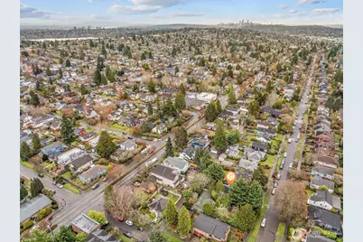 8060 Dibble Avenue NW, Seattle, WA 98117 - Photo 35