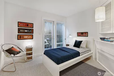 410 Malden Avenue E #B, Seattle, WA 98112 - Photo 27