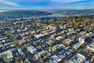 410 Malden Avenue E #B, Seattle, WA 98112 - Photo 35