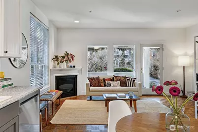 410 Malden Avenue E #B, Seattle, WA 98112 - Photo 5