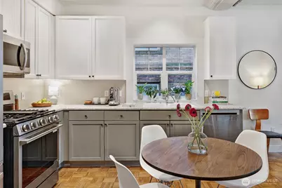 410 Malden Avenue E #B, Seattle, WA 98112 - Photo 15