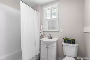 1306 E 32nd St, Tacoma, WA 98404 - Photo 33