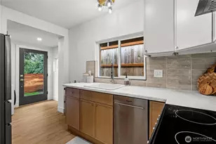 1604 NW 70th St, Seattle, WA 98117 - Photo 11