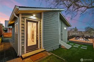 1604 NW 70th St, Seattle, WA 98117 - Photo 27