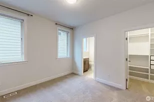 21801 SE 1st St, Sammamish, WA 98074 - Photo 25