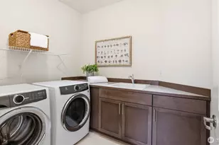 21801 SE 1st St, Sammamish, WA 98074 - Photo 31