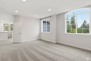 21801 SE 1st St, Sammamish, WA 98074 - Photo 27