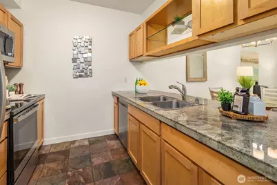 300 110th Avenue NE #312, Bellevue, WA 98004 - Photo 13