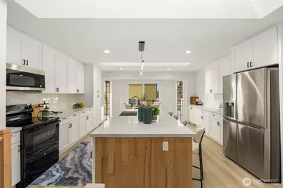 1717 NE Edmonds Ave, Renton, WA 98056 - Photo 7