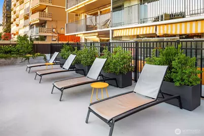 505 Belmont Avenue E #801, Seattle, WA 98102 - Photo 25