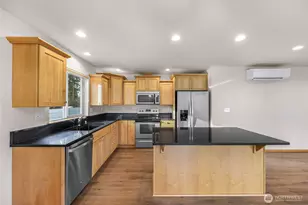 1989 Virginia Ave, Coupeville, WA 98239 - Photo 9