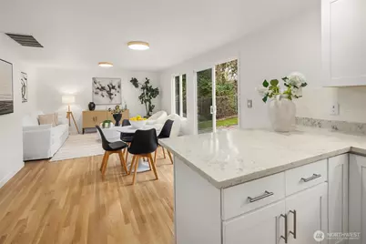 12704 37th Avenue NE, Seattle, WA 98125 - Photo 13