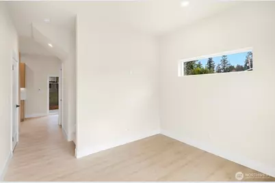 910 S 138th Street #B, Burien, WA 98168 - Photo 5