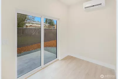 910 S 138th Street #B, Burien, WA 98168 - Photo 7