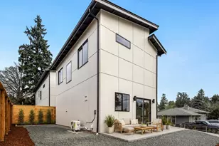 908 S 138th St, Burien, WA 98168 - Photo 13