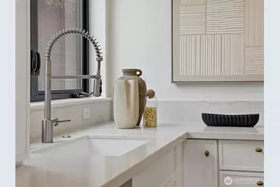 2806 W Dravus Street, Seattle, WA 98199 - Photo 13