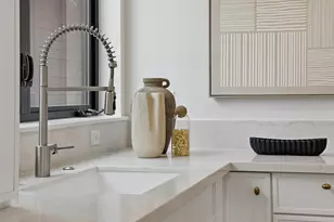 2806 W Dravus St, Seattle, WA 98199 - Photo 13