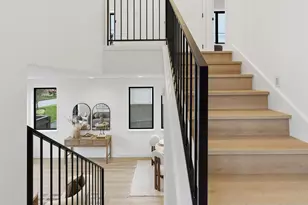 2806 W Dravus St, Seattle, WA 98199 - Photo 7