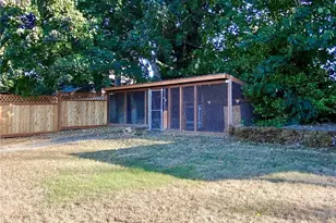 621 SW 132nd St, Burien, WA 98146 - Photo 21