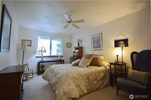 15718 Topaz Dr SE, Yelm, WA 98597 - Photo 19