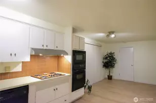 8220 53rd Dr NE, Marysville, WA 98270 - Photo 9