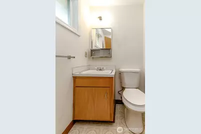 12904 12th Avenue S, Burien, WA 98168 - Photo 13