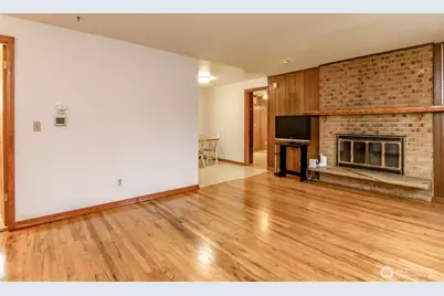 12904 12th Avenue S, Burien, WA 98168 - Photo 3