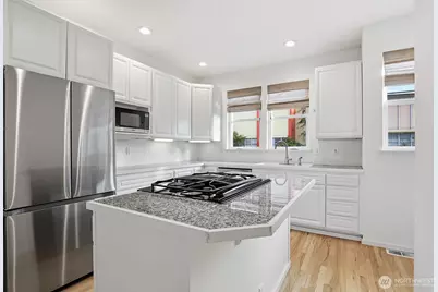 619 Federal Avenue E #A, Seattle, WA 98102 - Photo 13