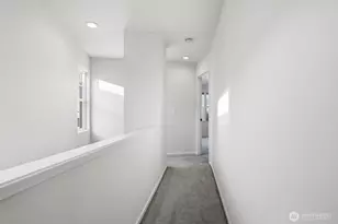 619 Federal Ave E, Seattle, WA 98102 - Photo 25