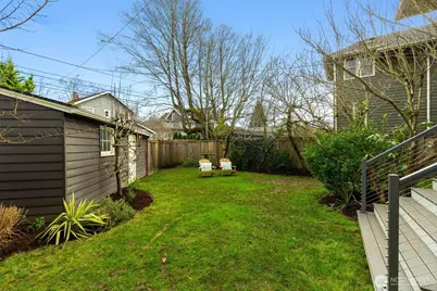 926 19th Avenue E, Seattle, WA 98112 - Photo 31