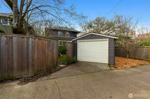 926 19th Ave E, Seattle, WA 98112 - Photo 33