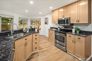 26224 SE 40th St, Sammamish, WA 98029 - Photo 17