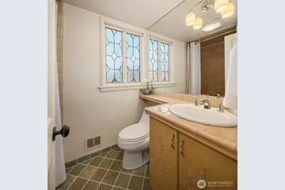 24635 8th Avenue S, Des Moines, WA 98198 - Photo 29