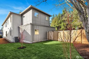 12525 NE 75th St, Kirkland, WA 98033 - Photo 29