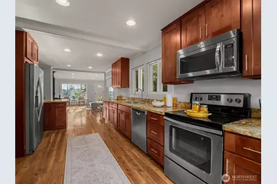 3928 S Pilgrim St, Seattle, WA 98118 - Photo 11