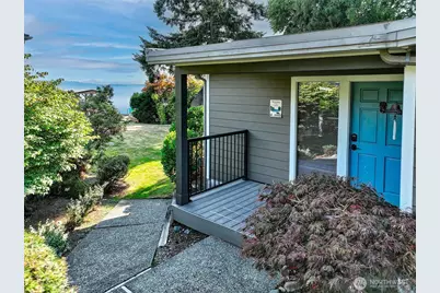 9003 NE Juanita Lane, Kirkland, WA 98034 - Photo 3