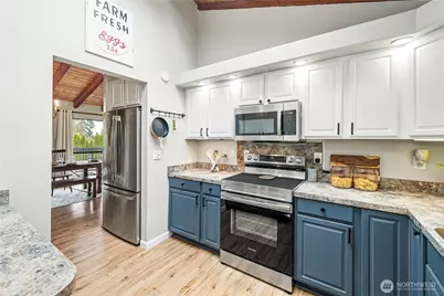 5503 E Collins Road, Port Orchard, WA 98366 - Photo 13