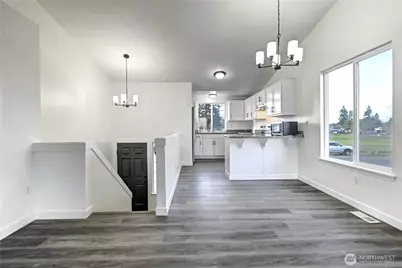 8823 18th Avenue E, Tacoma, WA 98445 - Photo 3