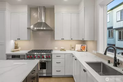 14306 149th Place NE #2, Woodinville, WA 98072 - Photo 25