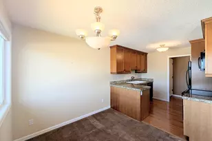 520 Maple St, Edmonds, WA 98020 - Photo 11