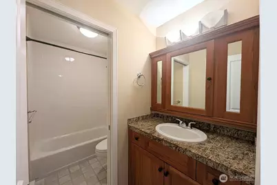 520 Maple Street #204, Edmonds, WA 98020 - Photo 17