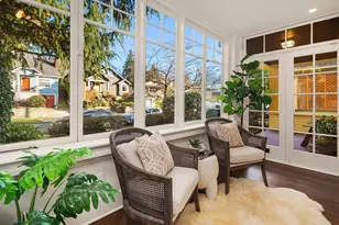 5027 8th Ave NE, Seattle, WA 98105 - Photo 3